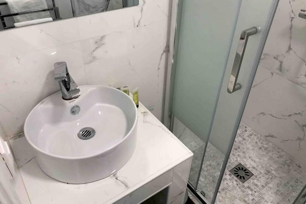 Fratellini 3 Bedroom Bright And Design Saint-Ouen  Εξωτερικό φωτογραφία